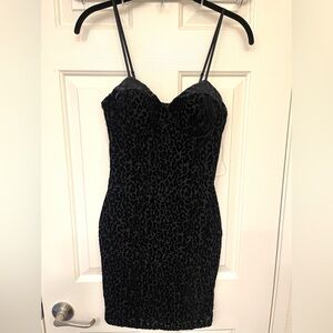 Black leopard dress🖤